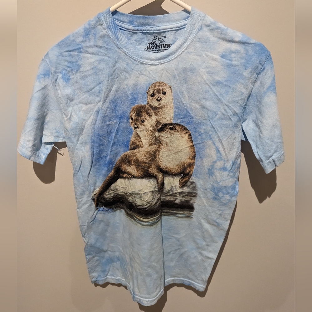Otter shirt from the Calgary zoo